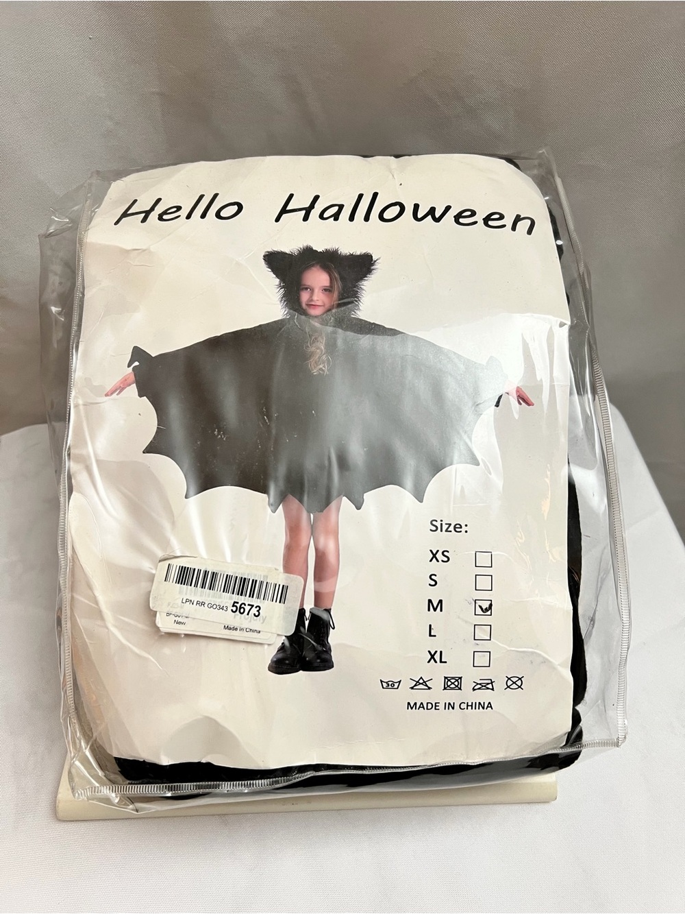 Kids Black Bat Halloween Costume Cape Hood Ears Size Medium